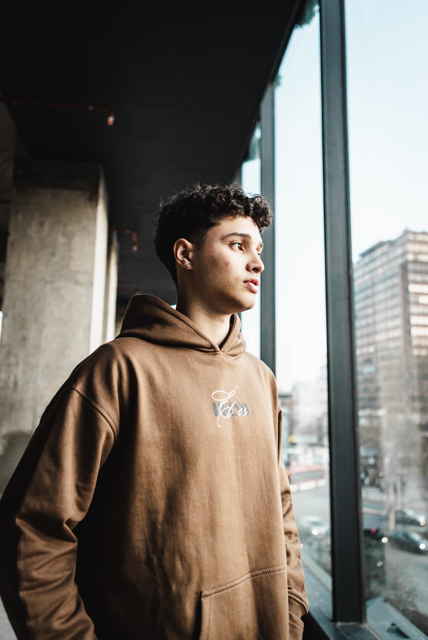 Polerón Café Él es Digno