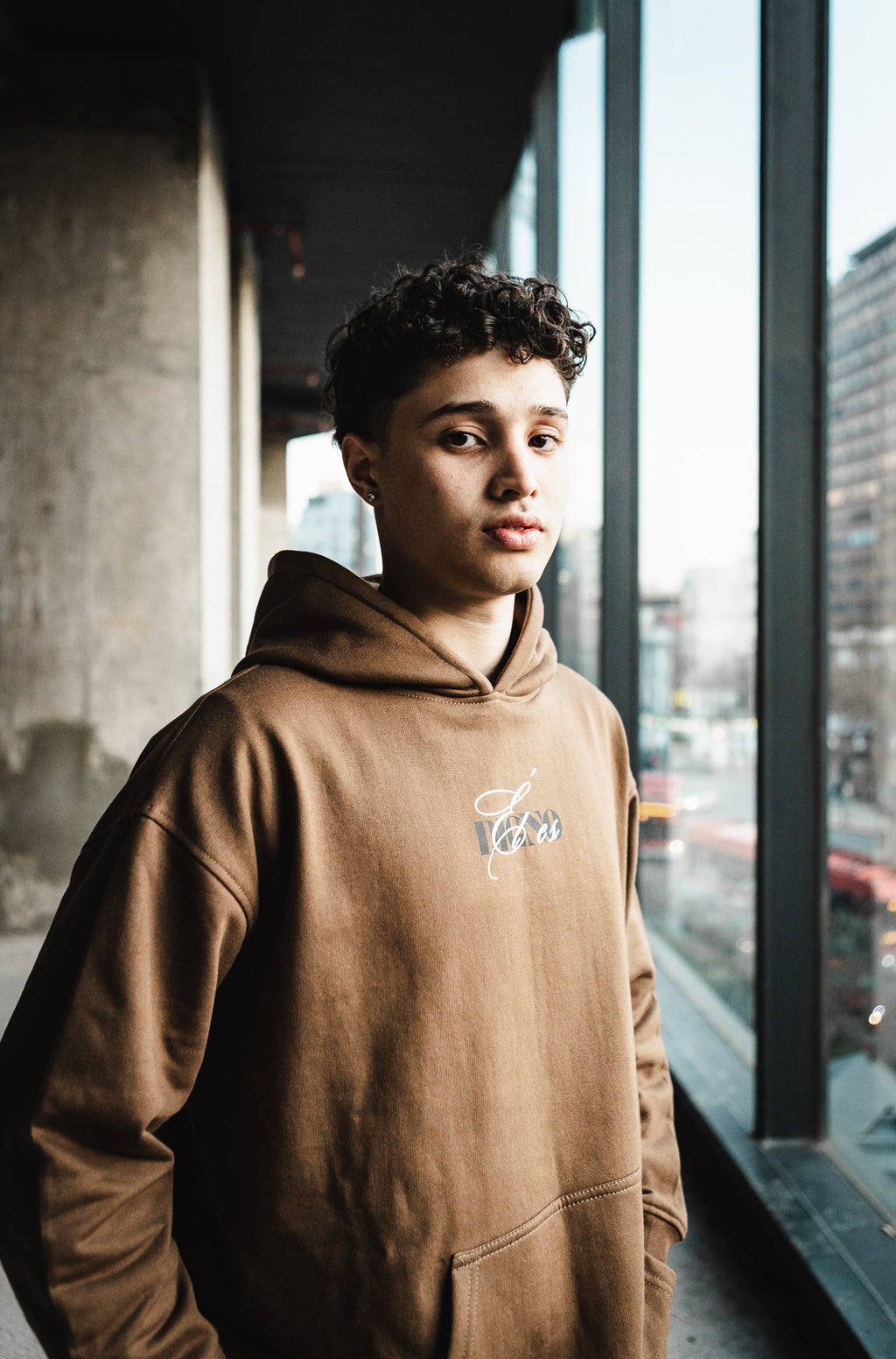 Polerón Café Él es Digno