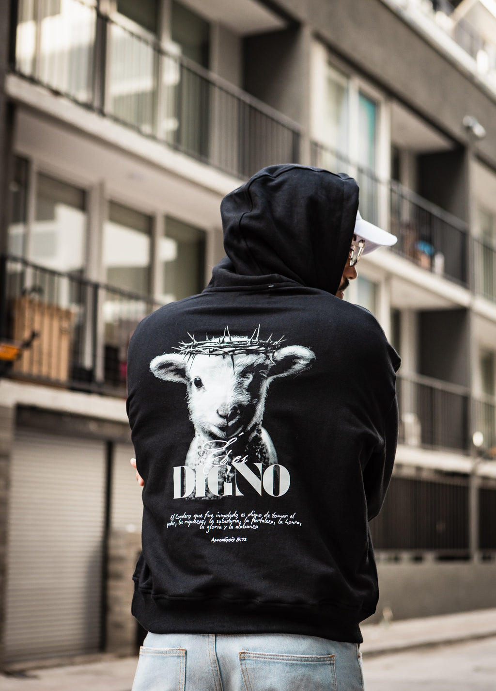 Poleron Él es Digno