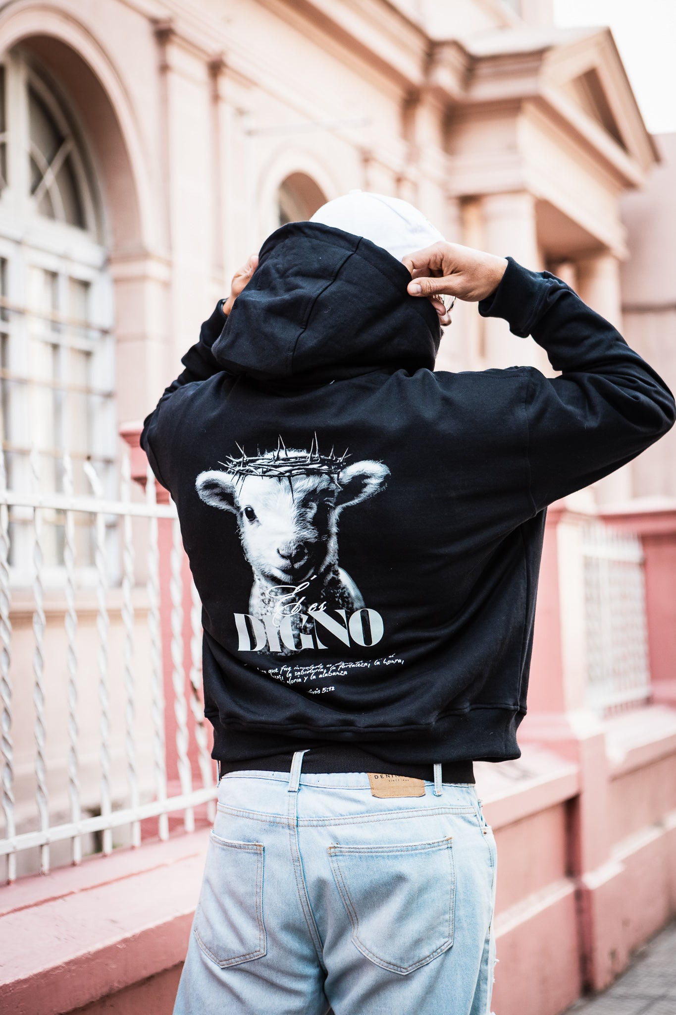 Poleron Él es Digno